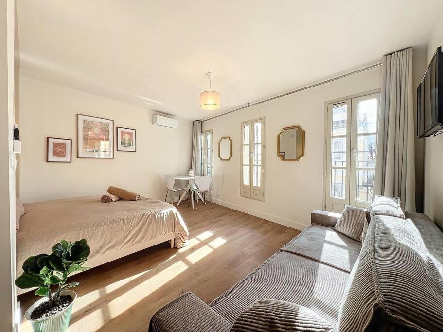Charmant Appartement - Avec Balcon & Climatisation - Les Freres De La Loc' Marseille Exterior photo